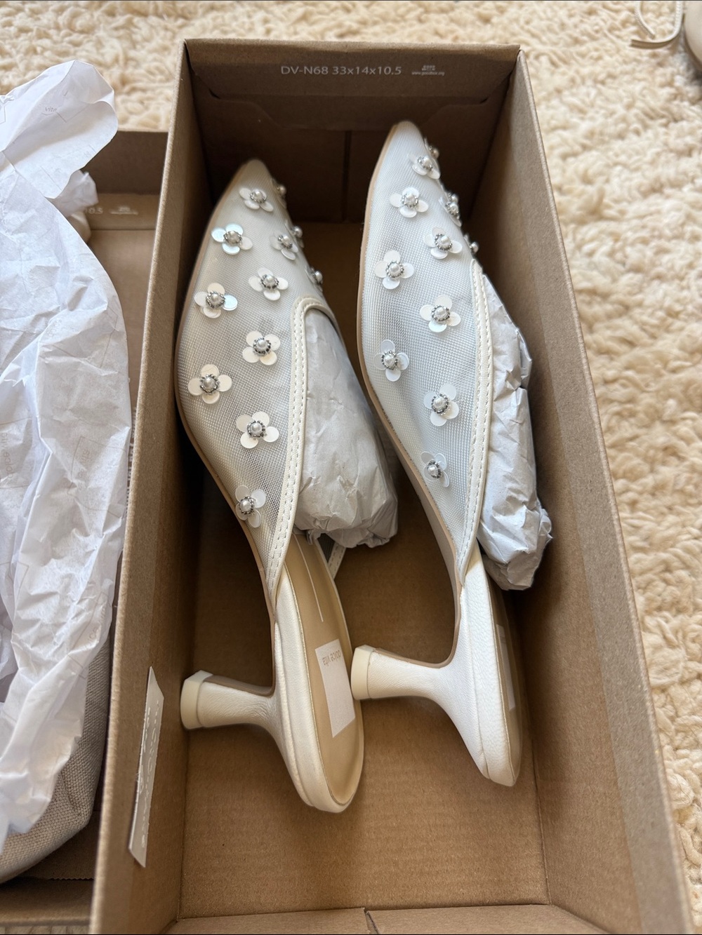 NWT Dolce Vita True White Clara Pearl Heeled Mule Box Label